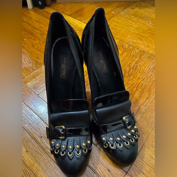 Louis Vuitton Balmoral black leather 9cm Pump, Sz 39, like new